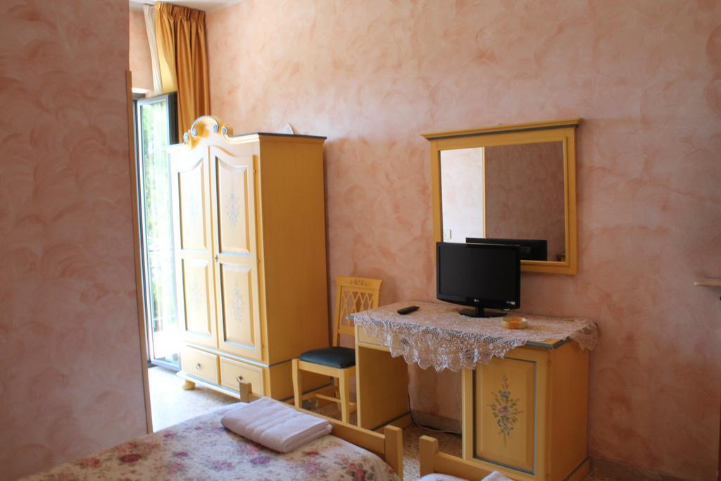 Hotel La Villa Ceccano Δωμάτιο φωτογραφία