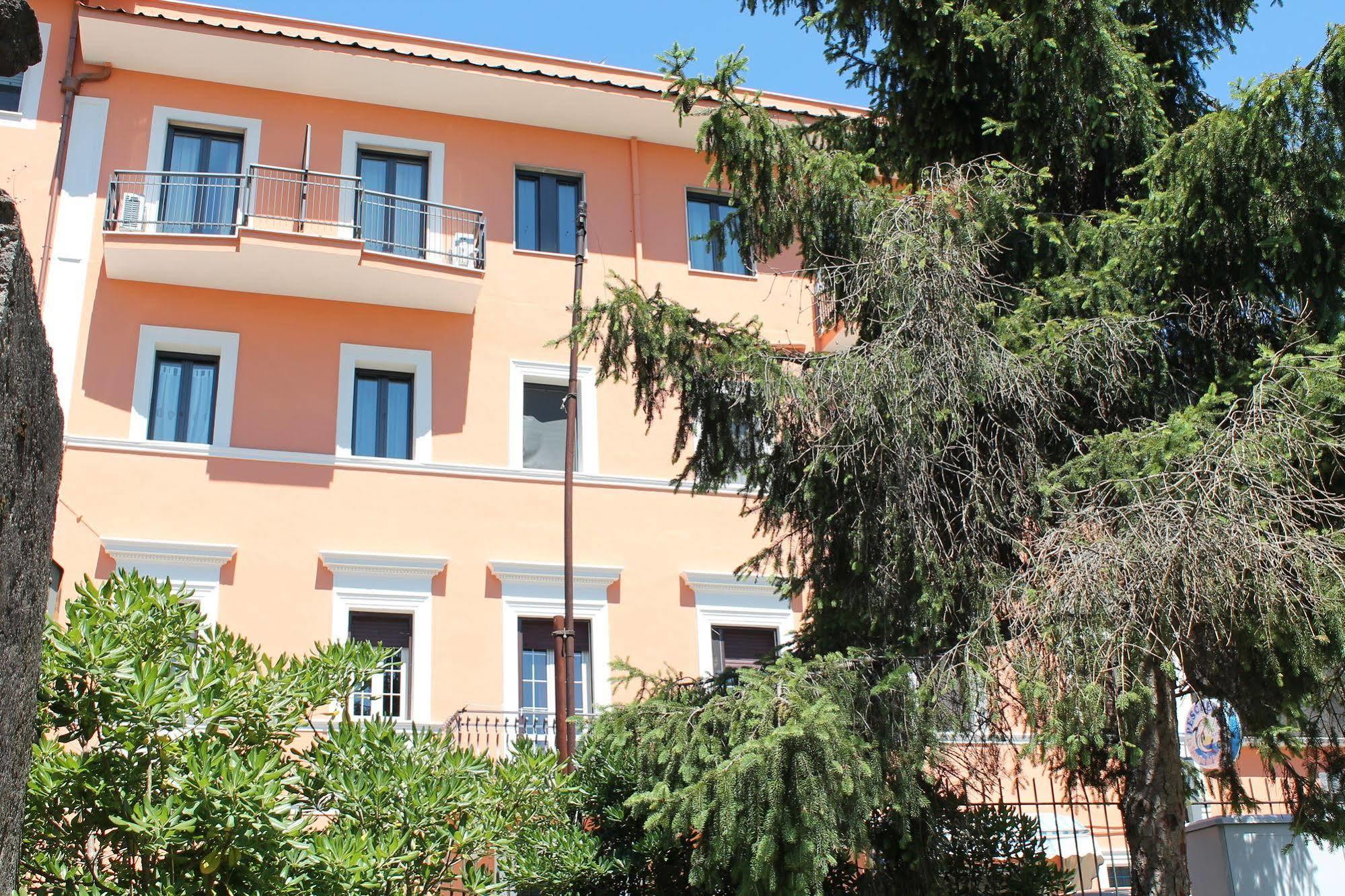 Hotel La Villa Ceccano Εξωτερικό φωτογραφία