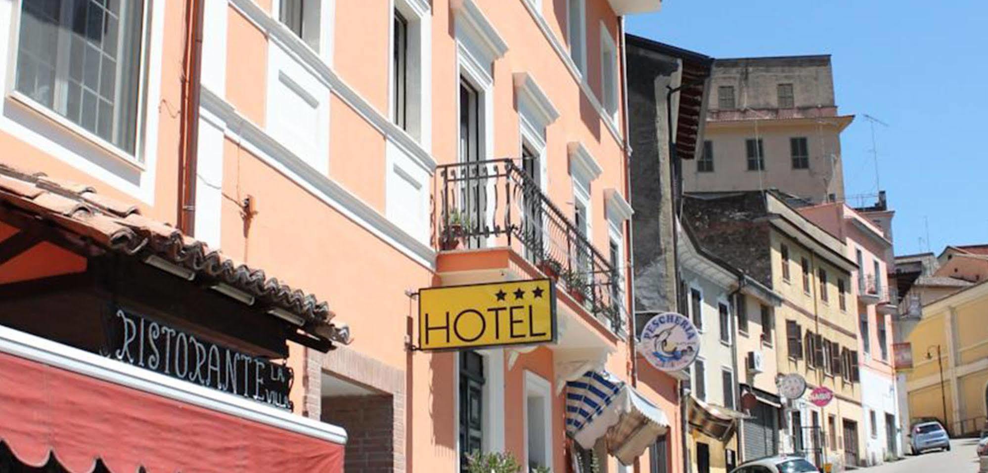 Hotel La Villa Ceccano Εξωτερικό φωτογραφία