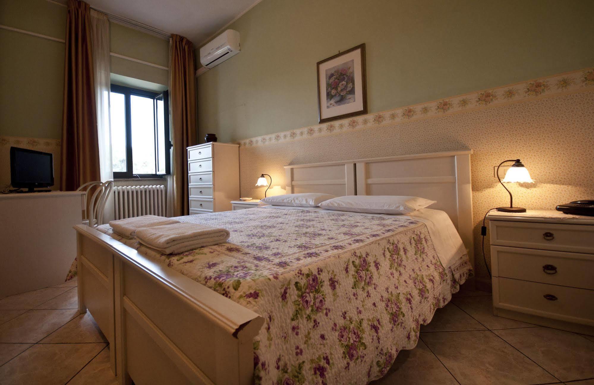 Hotel La Villa Ceccano Εξωτερικό φωτογραφία